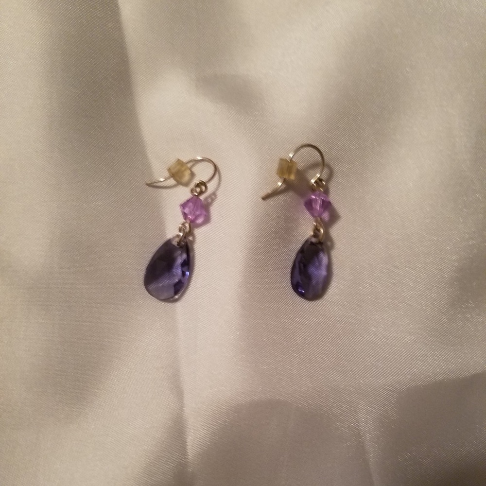 Amethyst colored tear drop earrings